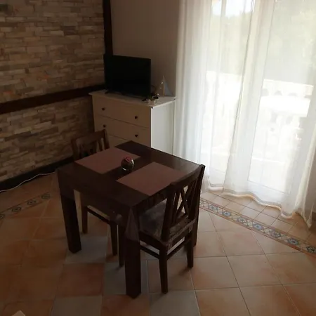 Apartments Chiara Lumbarda Exterior photo