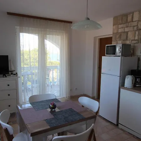 Apartments Chiara Lumbarda Exterior photo
