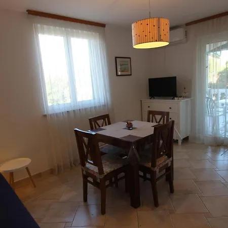Apartments Chiara Lumbarda Exterior photo