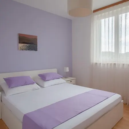 Apartments Chiara Lumbarda Exterior photo