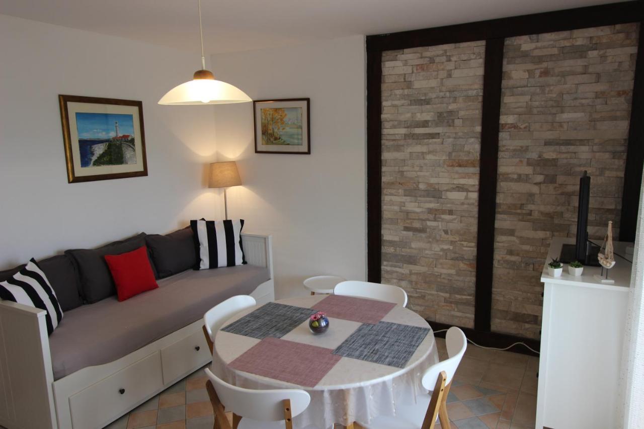 Pansion And Chiara Apartment *