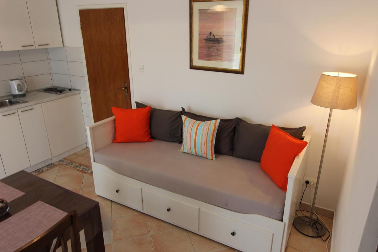 Pansion And Chiara Apartment *