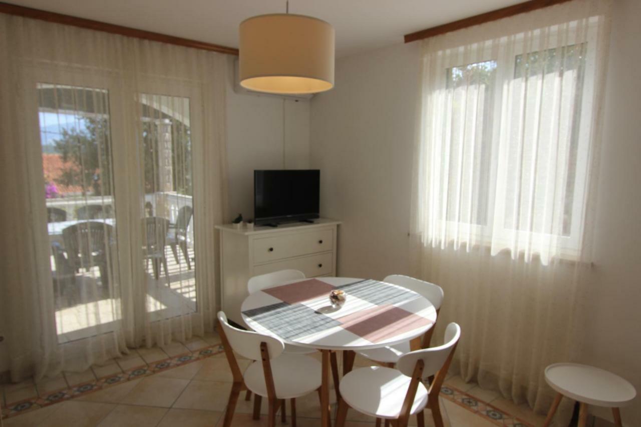 Apartament Chiara *
